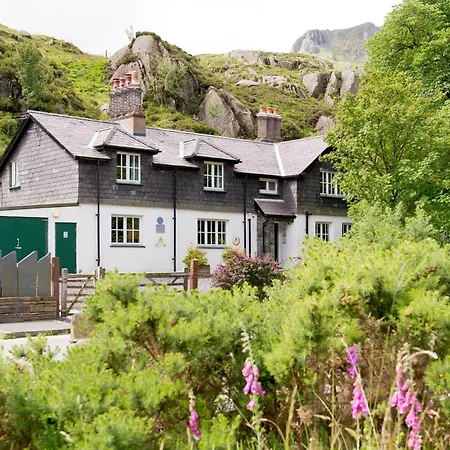 Yha Idwal Cottage-3